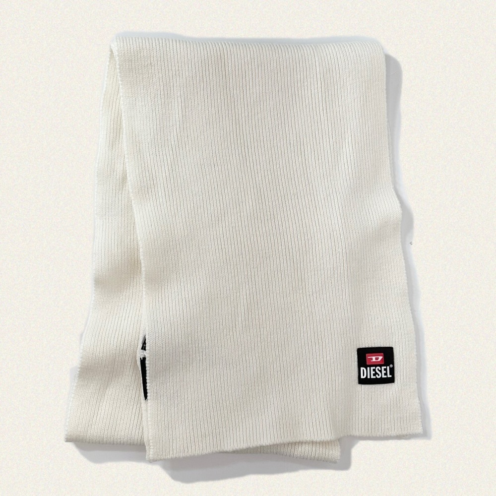 NWOT Diesel Knit Scarf